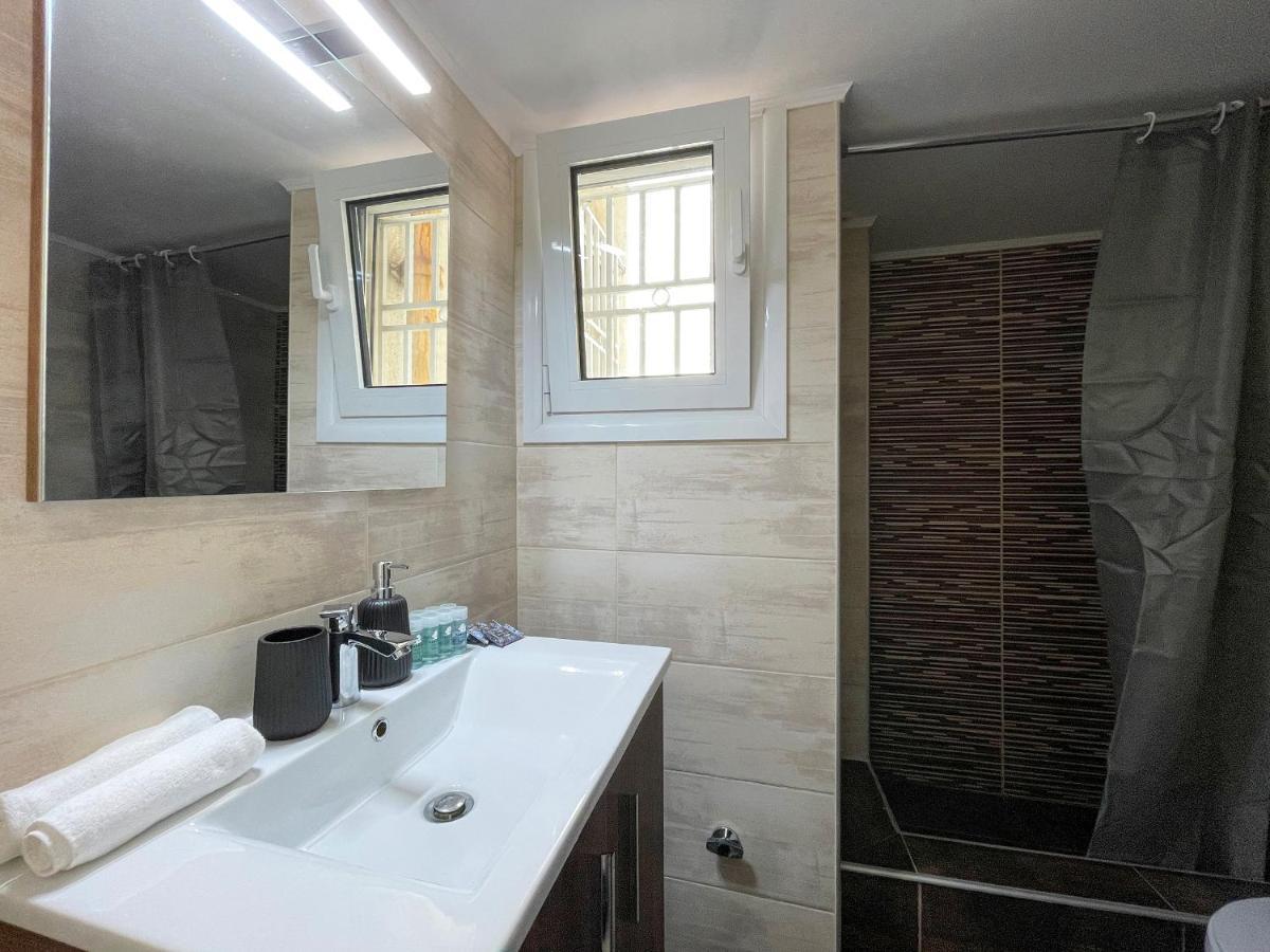 Riankour Central 90Sqm Apt In Panormou Athens Ngoại thất bức ảnh